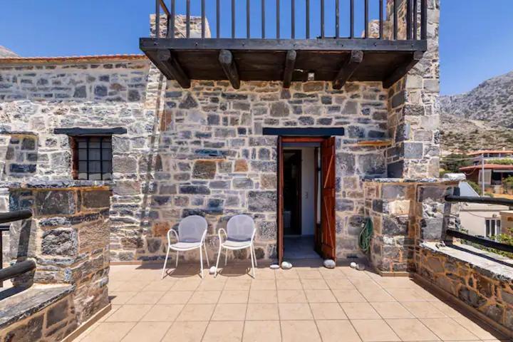 Traditional Stone House By The Sea... Kapetanianá Exterior foto